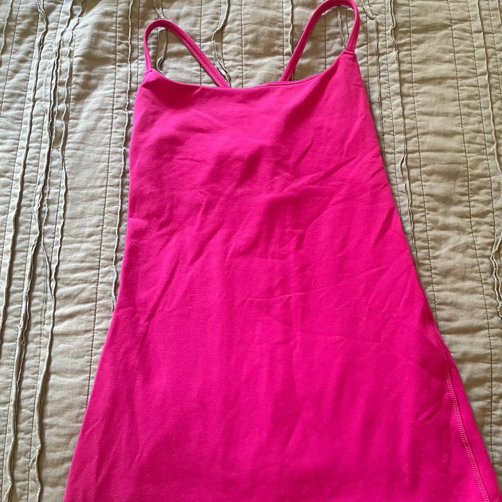 Lululemon pink workout tank top